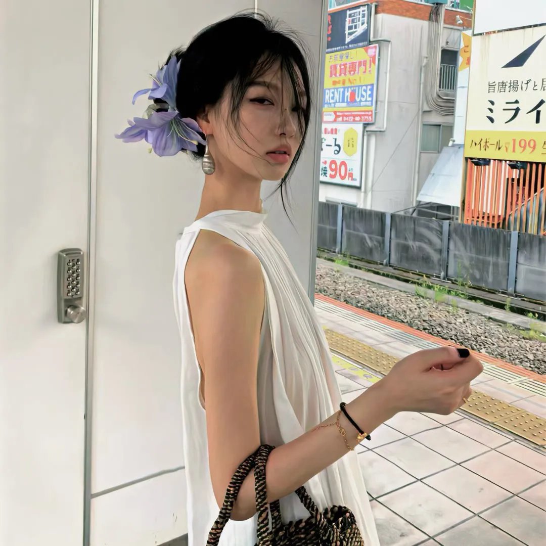 背带短裤丧尸来袭